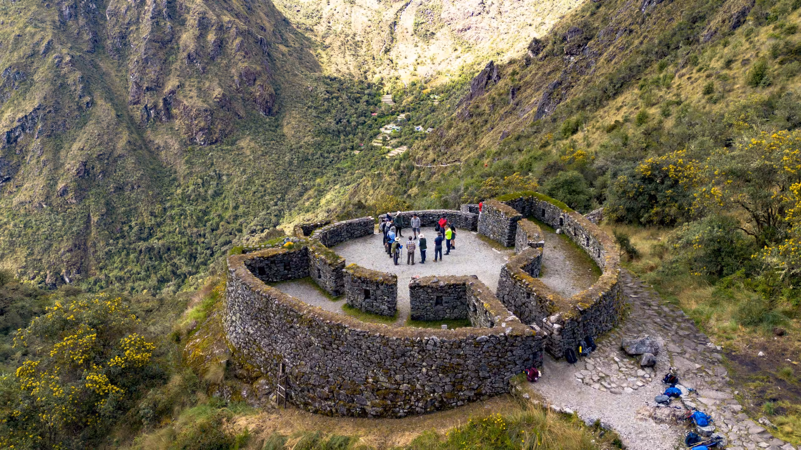 Luxury Inca Trail hikers in the Andes