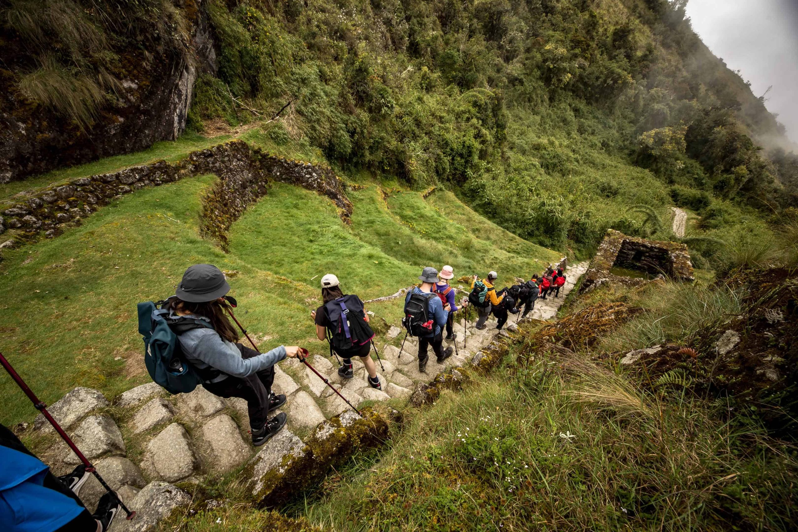 Excursionistas en el Camino Inca