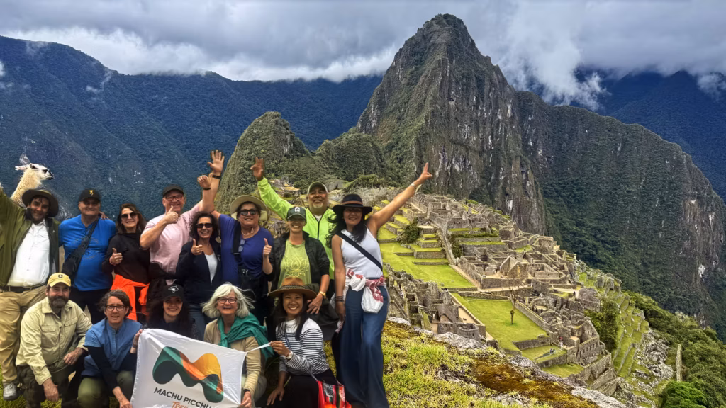 Tour en tren de 2 días a Machu Picchu